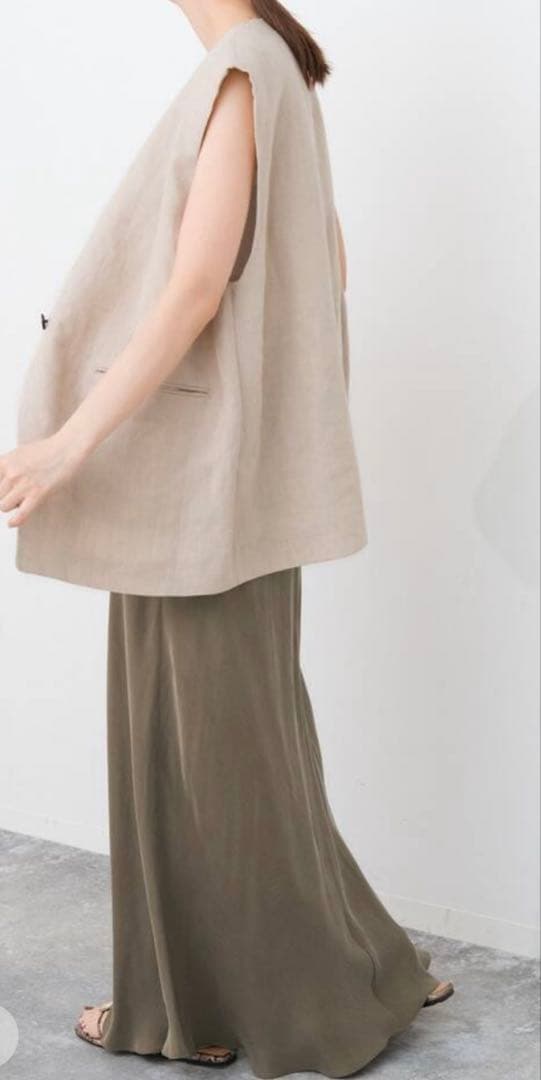 ・新品タグ付きSpick and Span ウォッシャブルキュプラフレアスカート