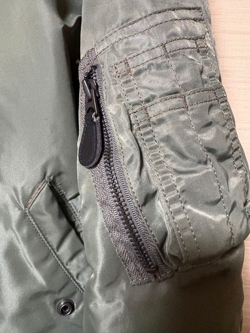 AVIREX MA-1 Mサイズ