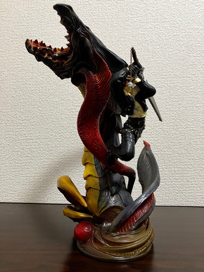 ファイナルファンタジー FF スコール フィギュア バハムート コールドキャスト