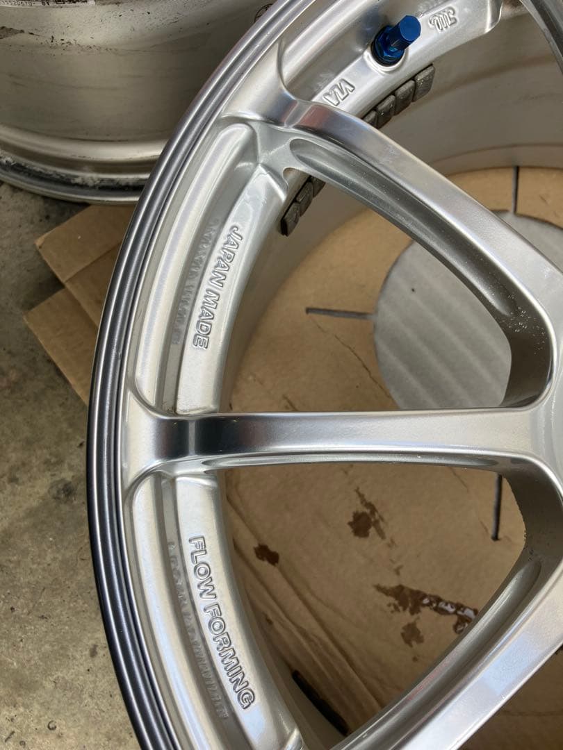 アドバン Racing 18インチ
