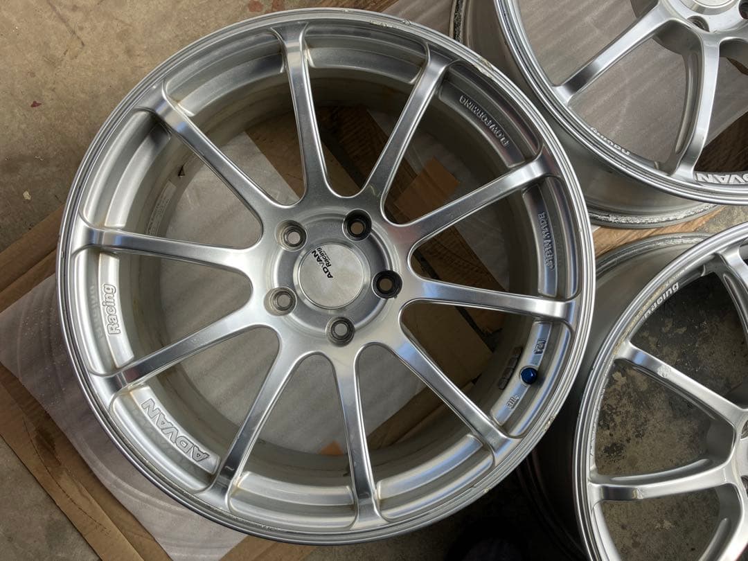 アドバン Racing 18インチ