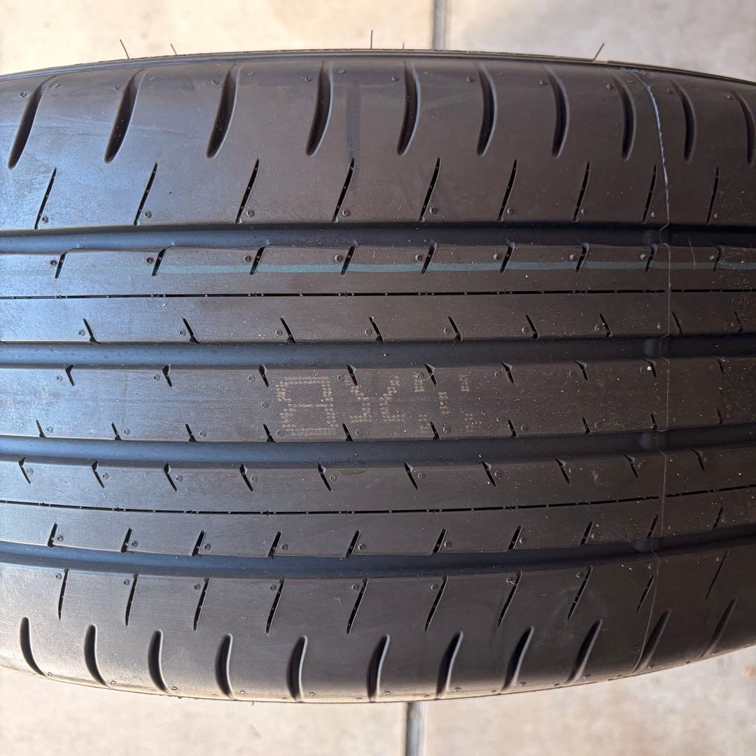新車外し！25年★クラウンセダン純正タイヤ　DUNLOP 235/55R19★