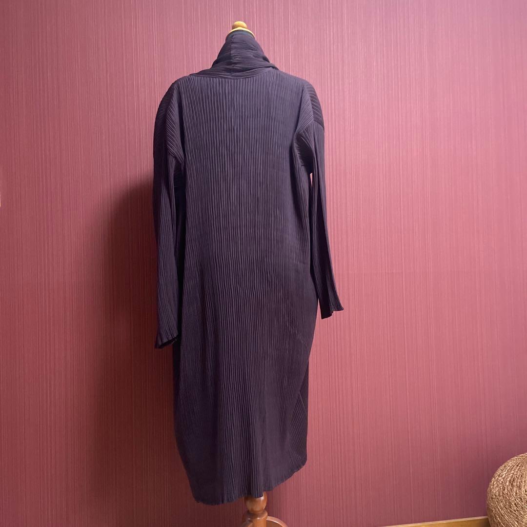 美品　ISSEY MIYAKE プリーツ ロングコート