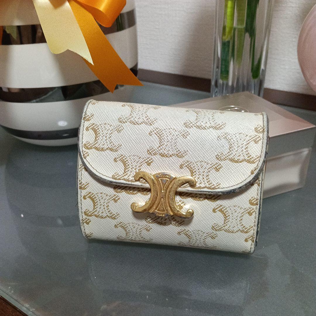 ト*ミ様 CELINE ホワイトレザー 三つ折り財布