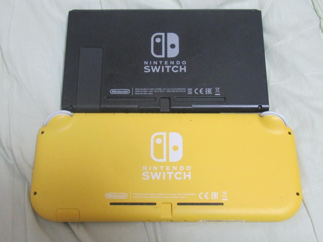 初代任天堂Switch（液晶式）とSwitchLite（ノブ剥離）２台セット