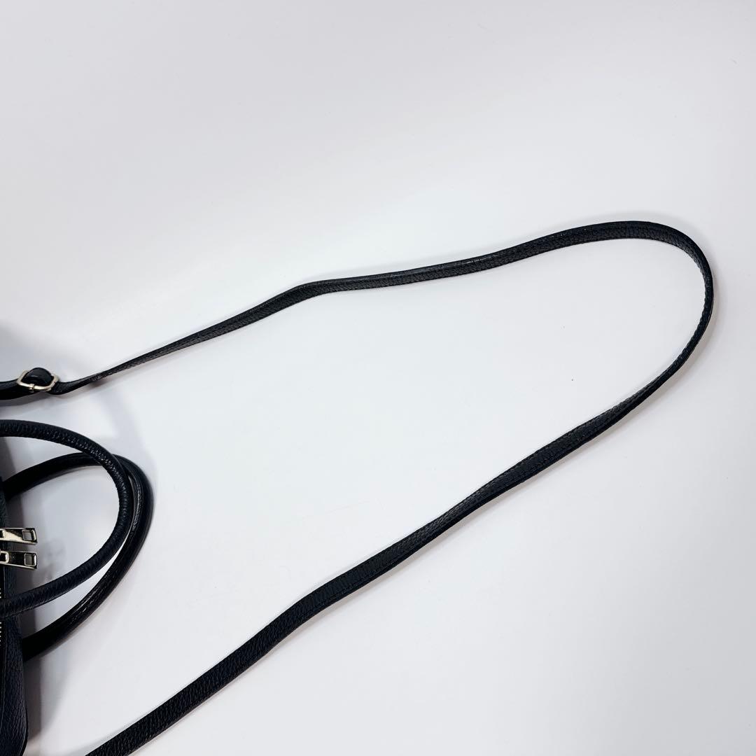 【人気商品】AULENTTI ボストンバッグ　ショルダー　ブラック　レザー