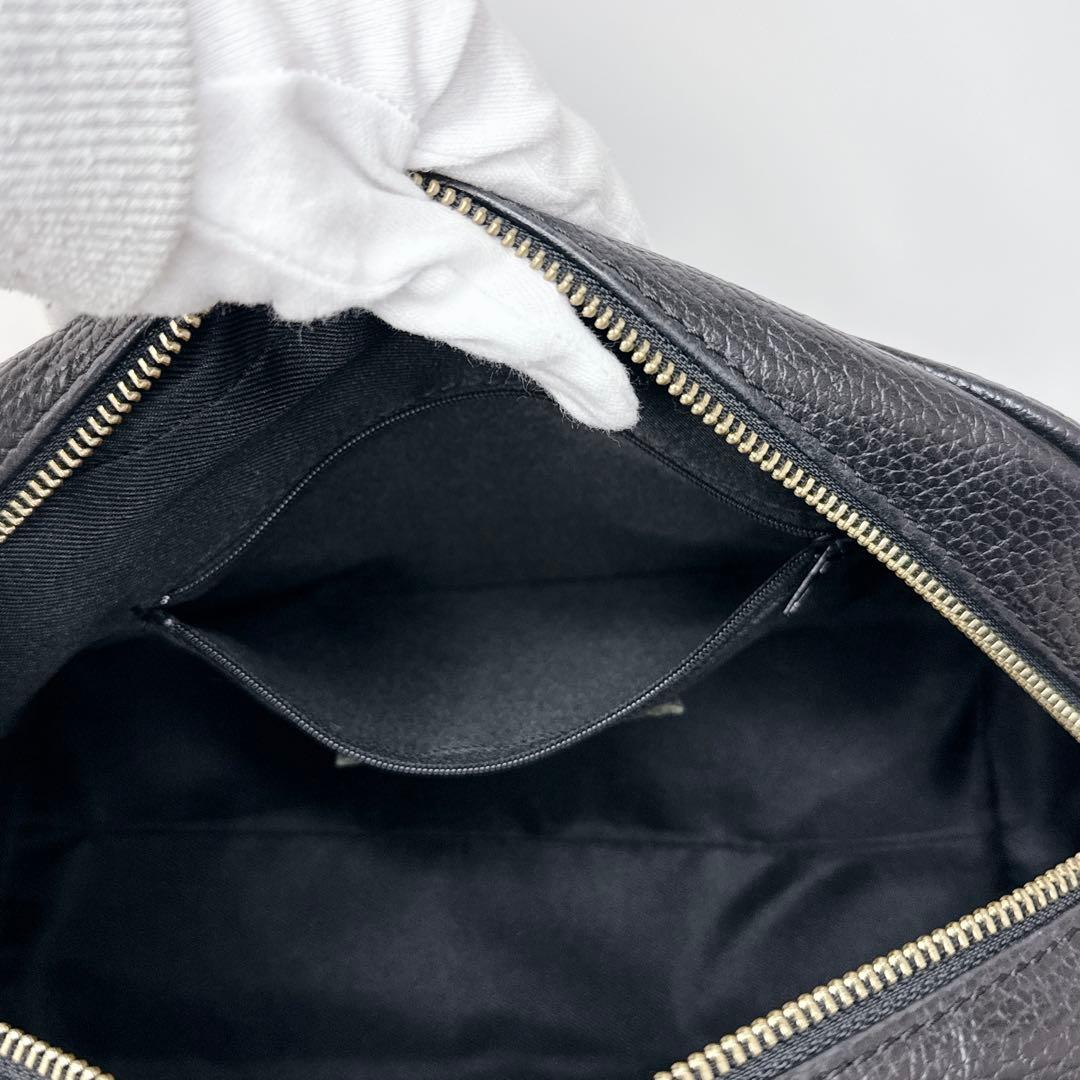 【人気商品】AULENTTI ボストンバッグ　ショルダー　ブラック　レザー
