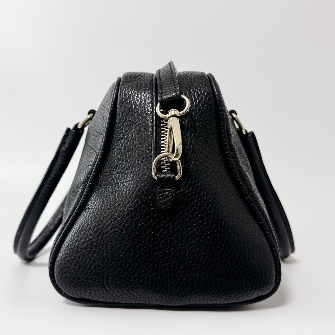 【人気商品】AULENTTI ボストンバッグ　ショルダー　ブラック　レザー