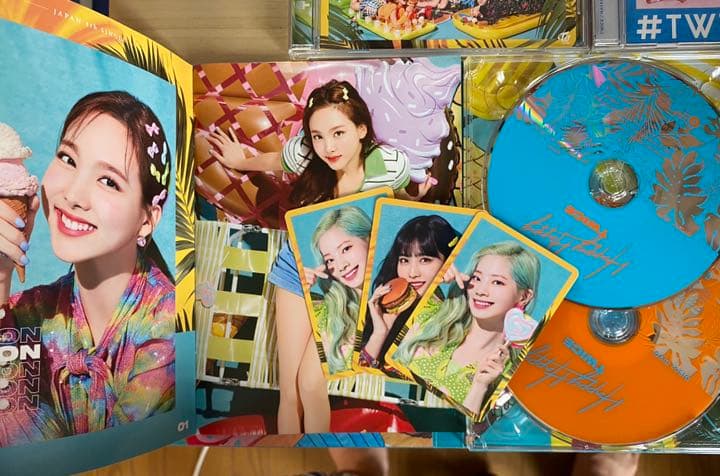 【TWICE】【バラ売り可】【ハイタッチトレカつき】【値下げ可能】