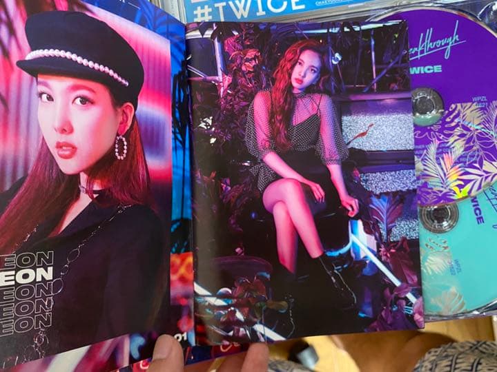 【TWICE】【バラ売り可】【ハイタッチトレカつき】【値下げ可能】
