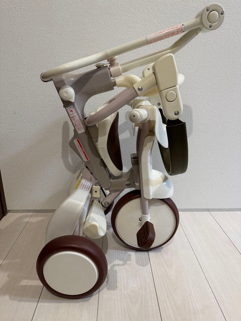 【み】iimo tricycle #02 三輪車 ジェントルホワイト