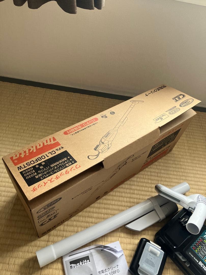新品開封済み　マキタ　掃除機　108