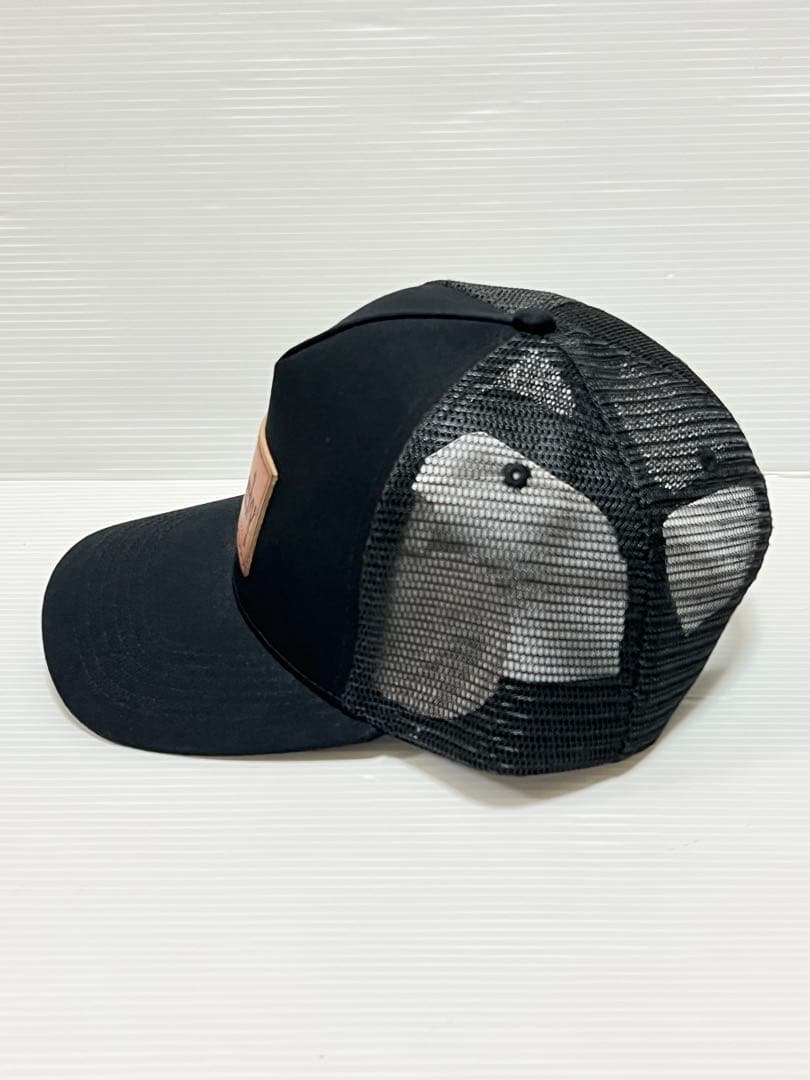 ダービー オブ サンフランシスコ ロゴ トラッカー メッシュ キャップ ブラック