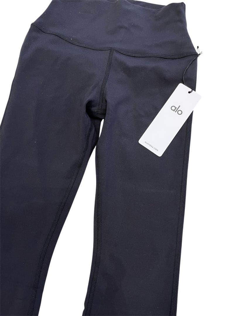 新品Alo Yogaフレアレギンス ヨガパンツ ブラックXS