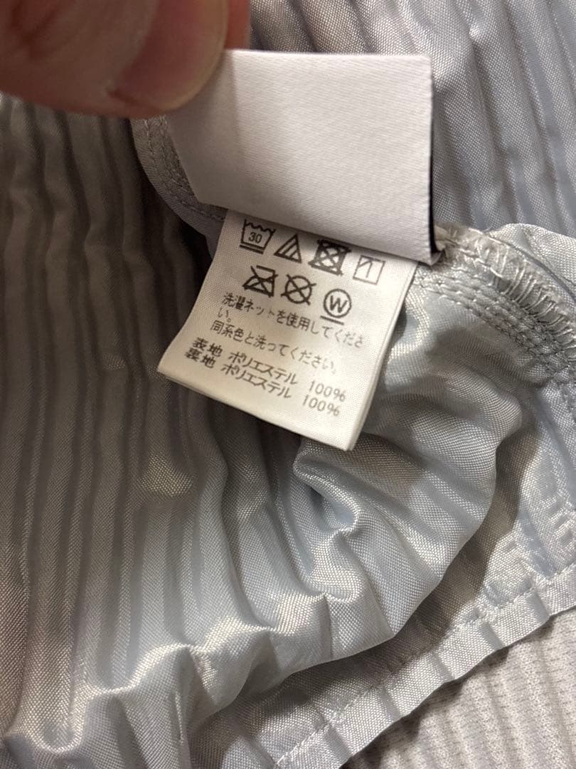 HOMME PLISSE ライトグレー セットアップ