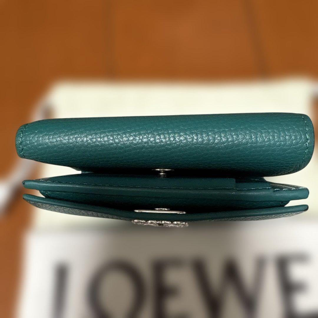 n*.様 ロエベ　ミニ財布　グリーン　アナグラムトライフォードウォレット　LOE