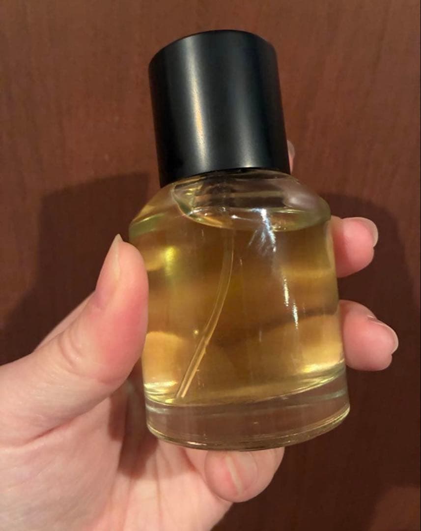 Heretic Parfum クール　ノワール　黒の心臓　香水　クールノワール