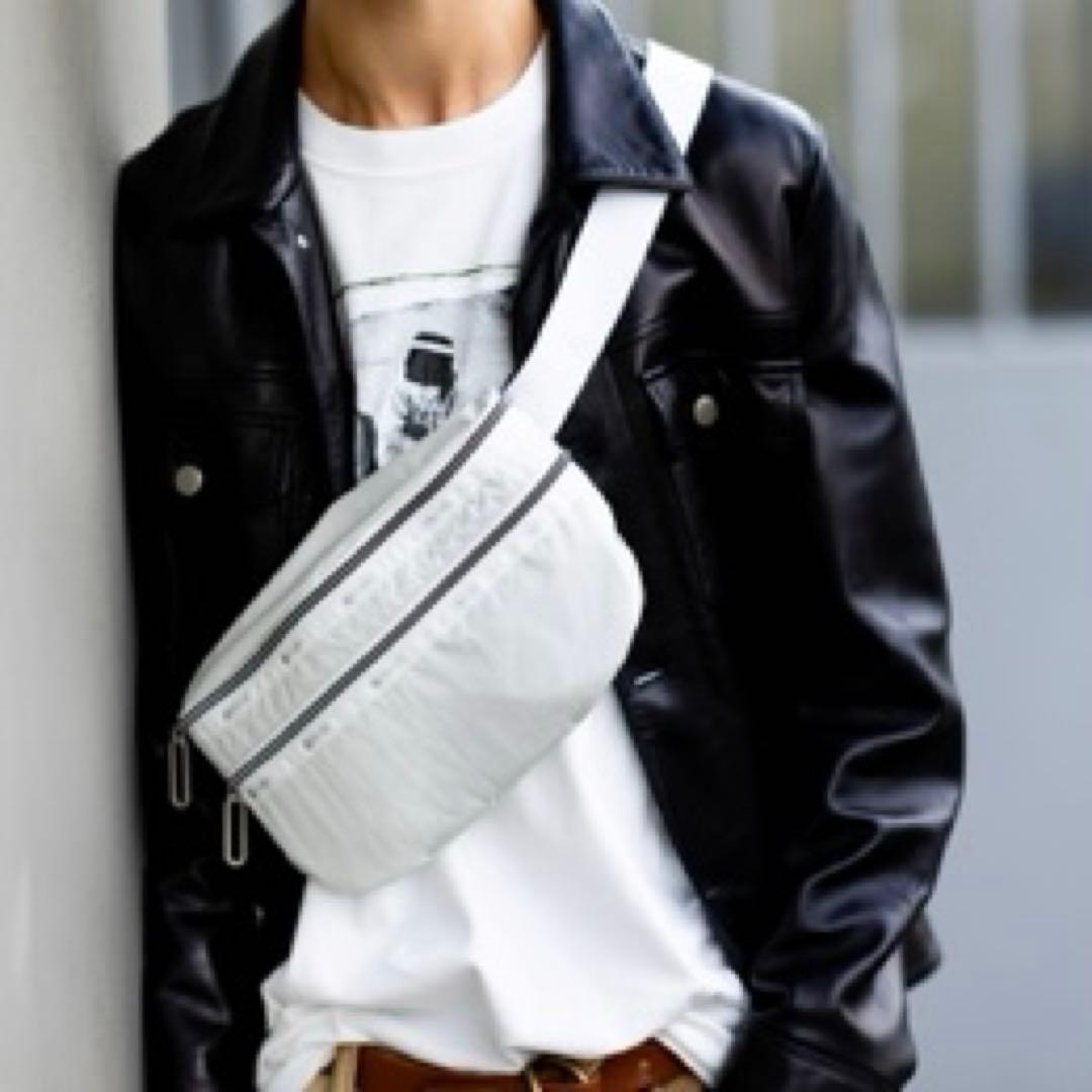 【極美品】レスポートサック　ESSENTIAL BELT BAG ブランC