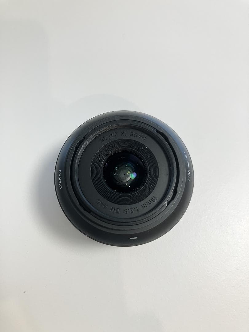 SONY α6300と単焦点レンズセット（純正バッテリー＋純正チャージャー付き）
