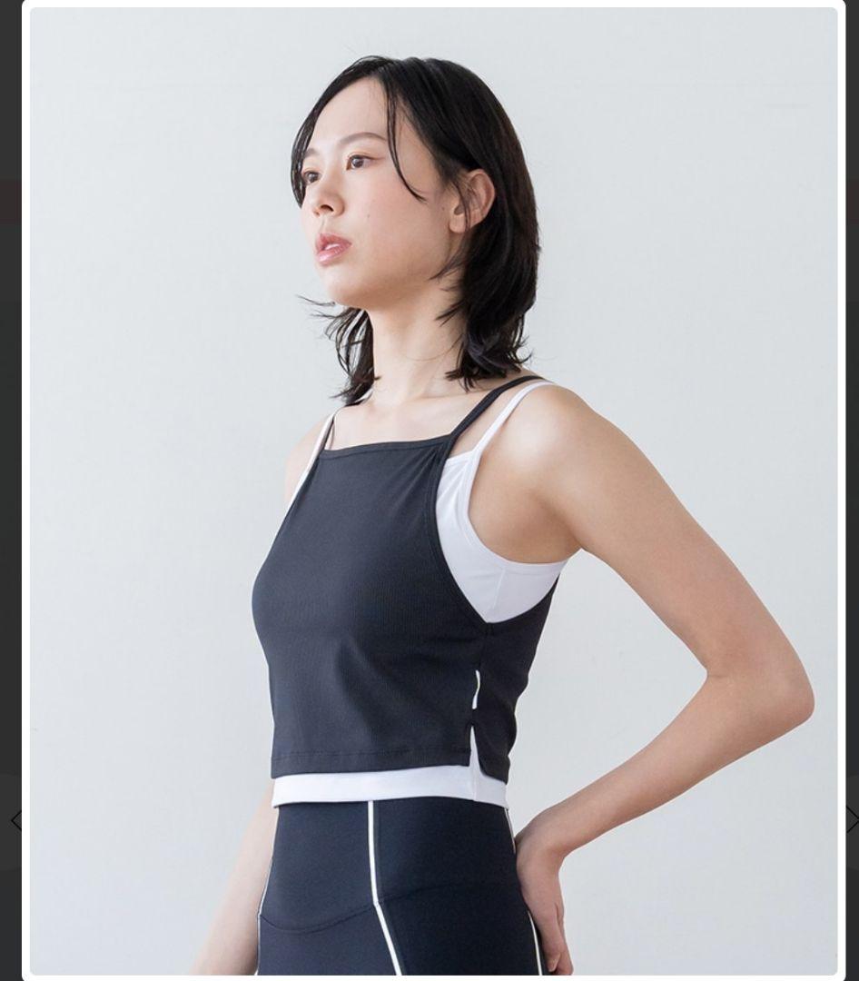 新作！新品✨SUKARAリブコンビショートタンクトップブラック/ホワイト
