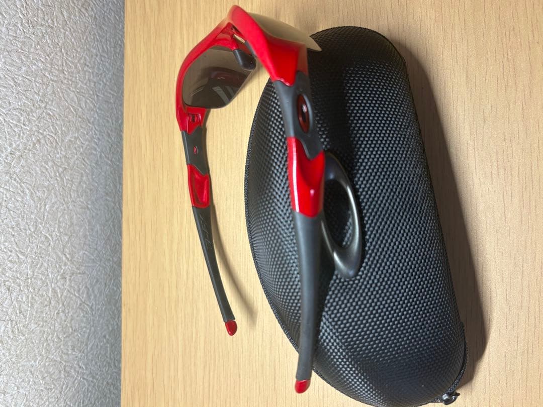 Oakley オークリー 偏光 スポーツサングラス FLAK　赤×黒　ケース付き