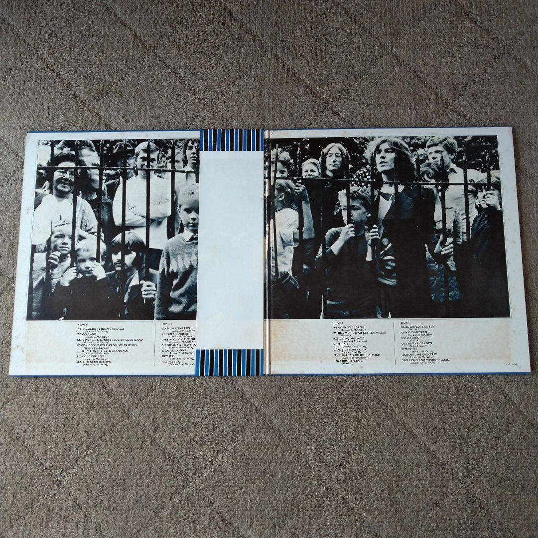 ザ・ビートルズ青盤（1967年〜1970年のベストアルバム）日本盤LP2枚セット