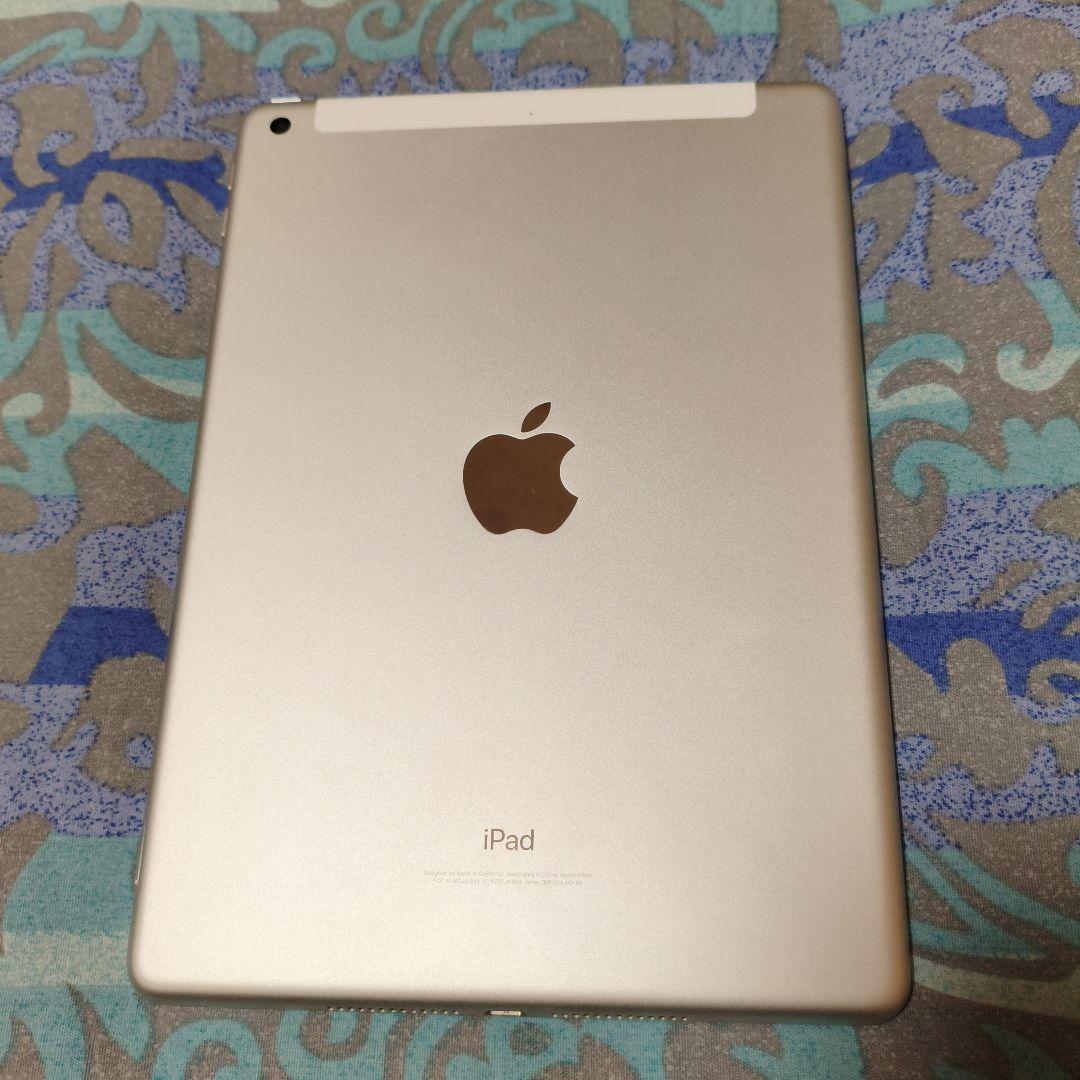 べ*ー様 iPad6 第6世代 32GB 2GB SIMフリー