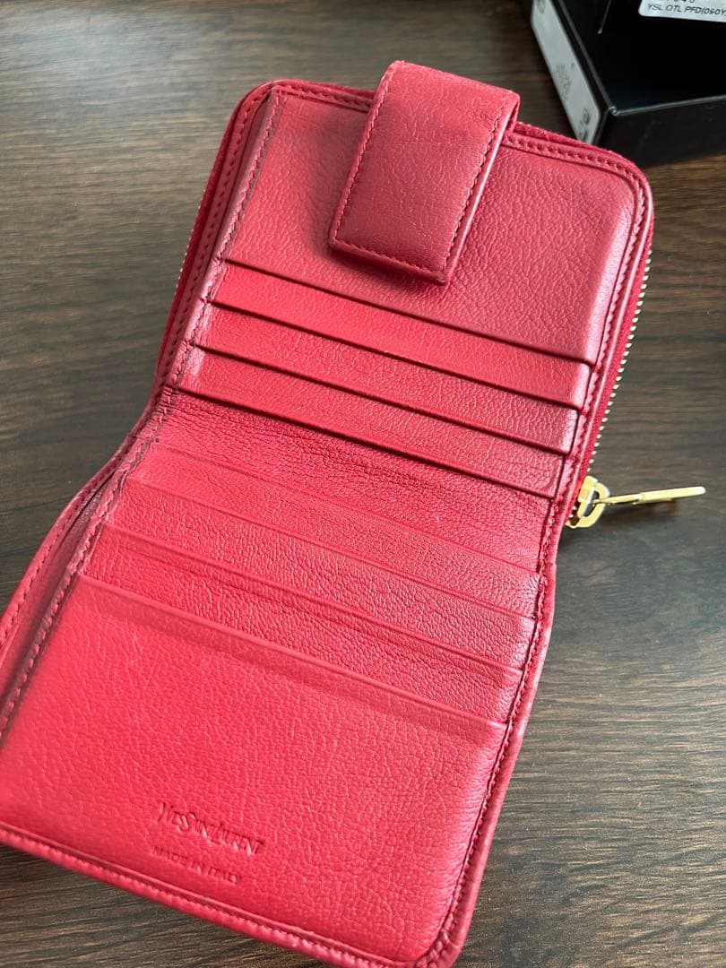 YSL 赤 レザー 二つ折り財布