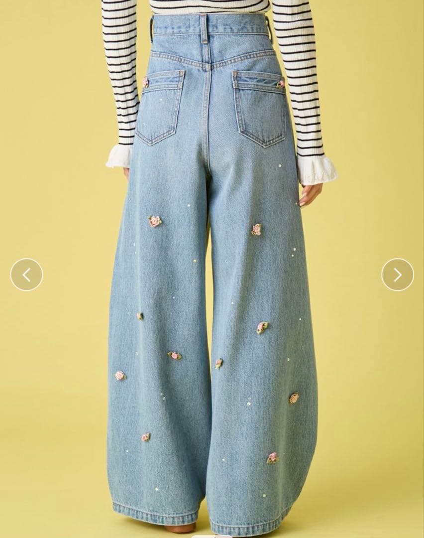 新品未使用　バリエーションビジューデニムパンツ　BLU 0サイズ