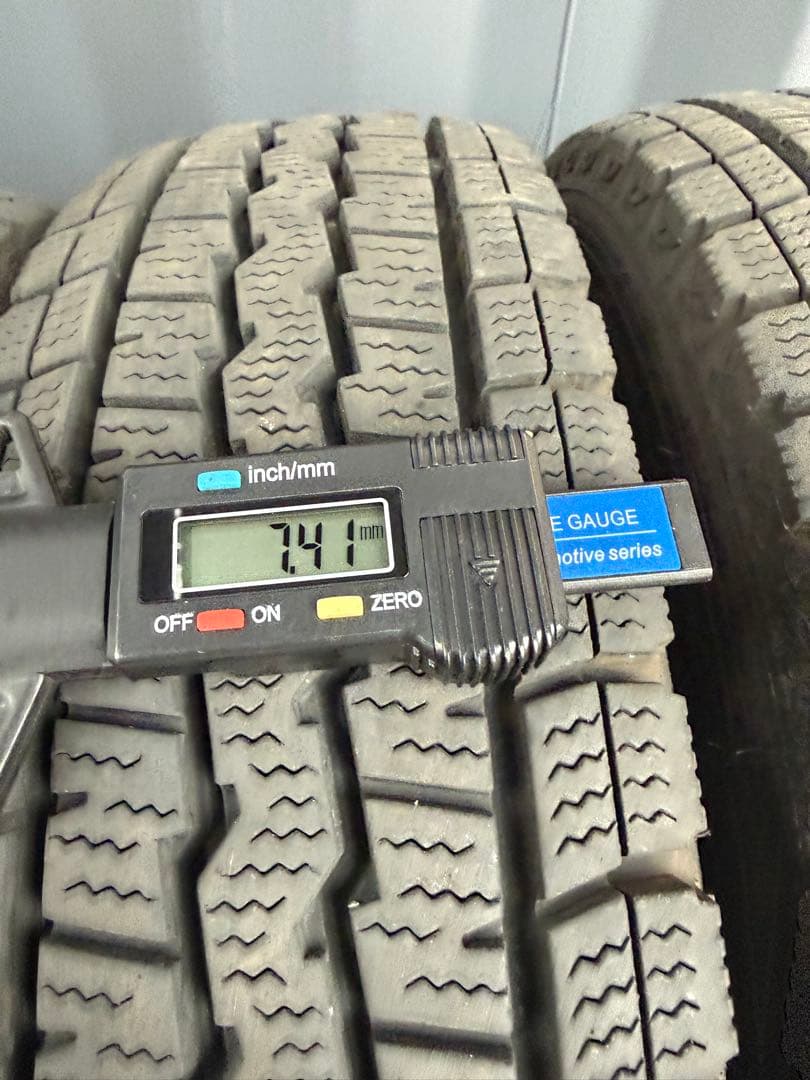 ダンロップ ウインターマックスSV01 145/80R12 ４本バリ溝送料無料