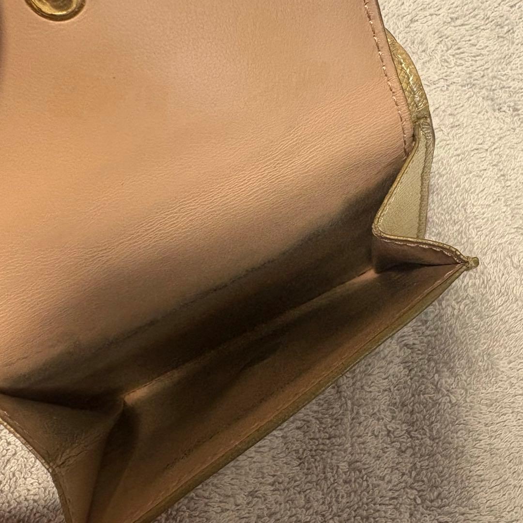 プラダ 三つ折り財布 サフィアーノレザー ゴールド リボンデザイン