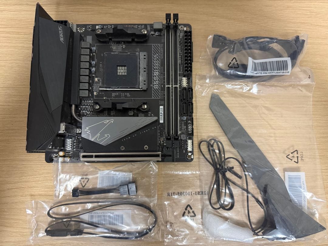 GIGABYTE B550I AORUS PRO AX マザー MINI-ITX