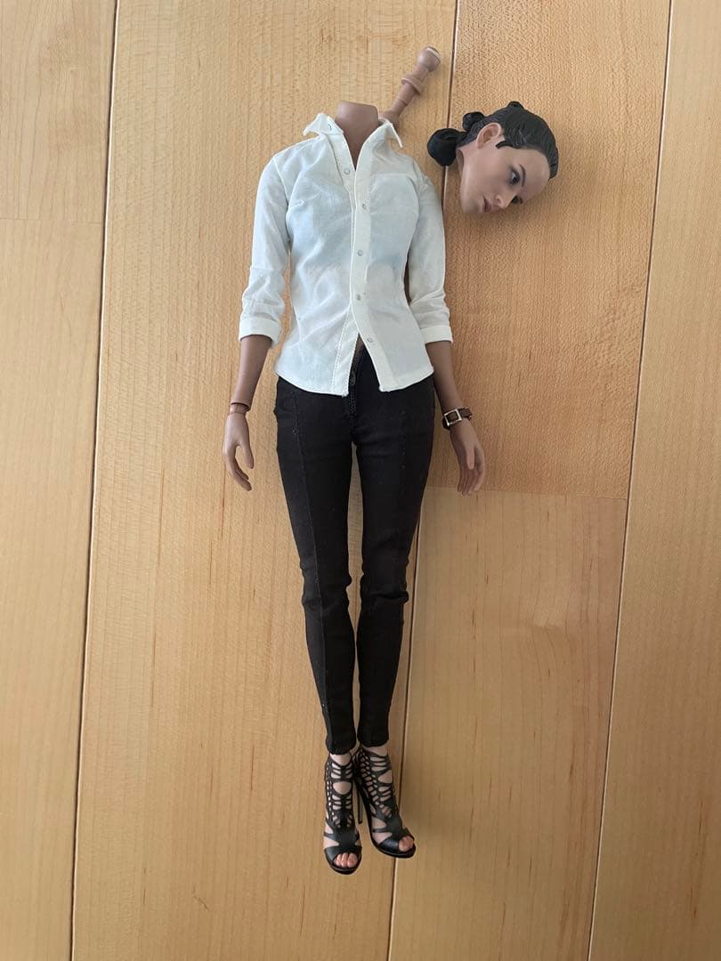 hottoys製素体 1/6フィギュア