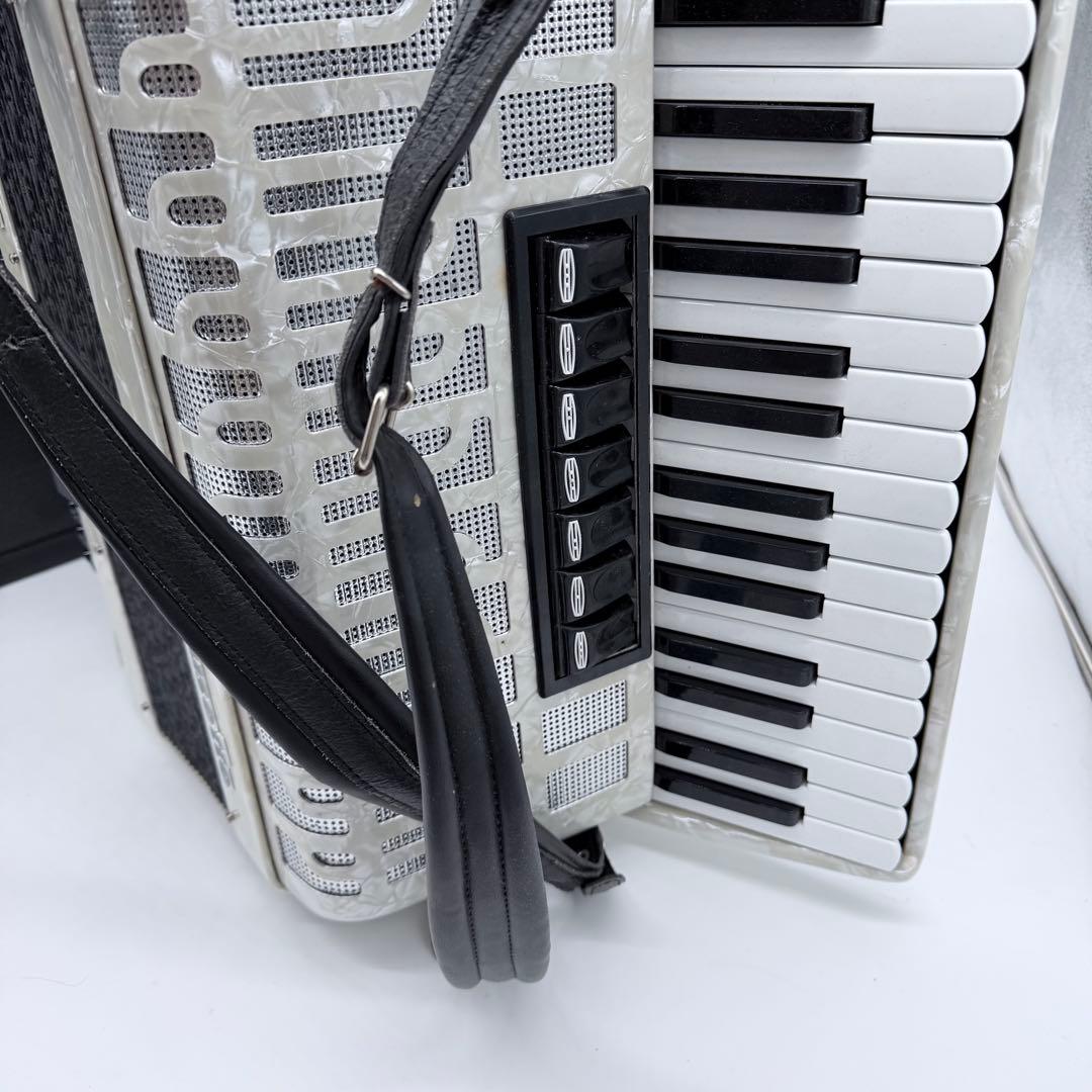 TOMBO　アコーディオン　J80C