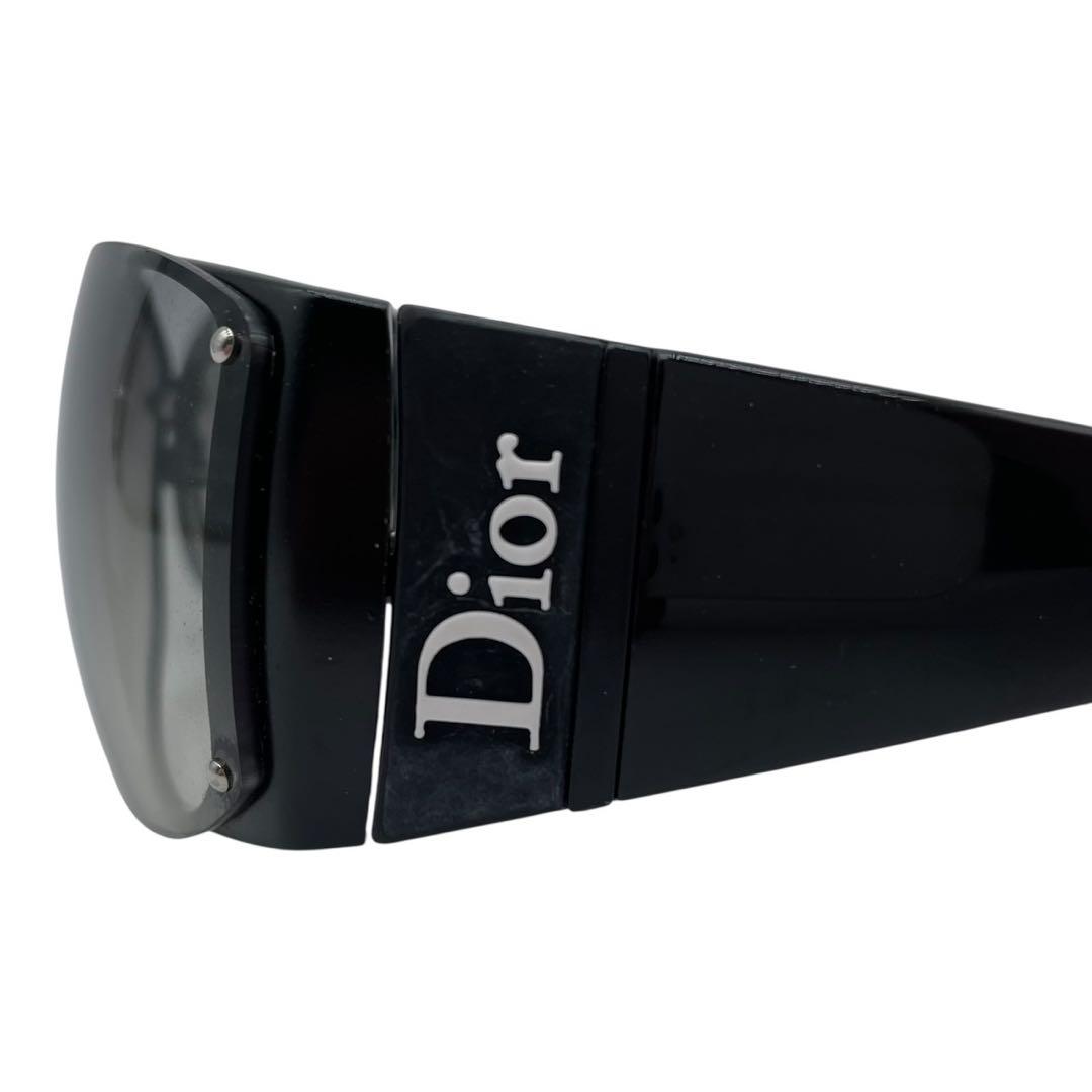 Dior サングラス 黒 サイドロゴシルバー 太めフレーム