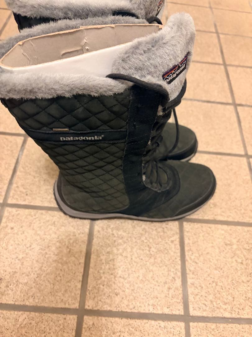 patagonia ブラック ウィンターブーツ