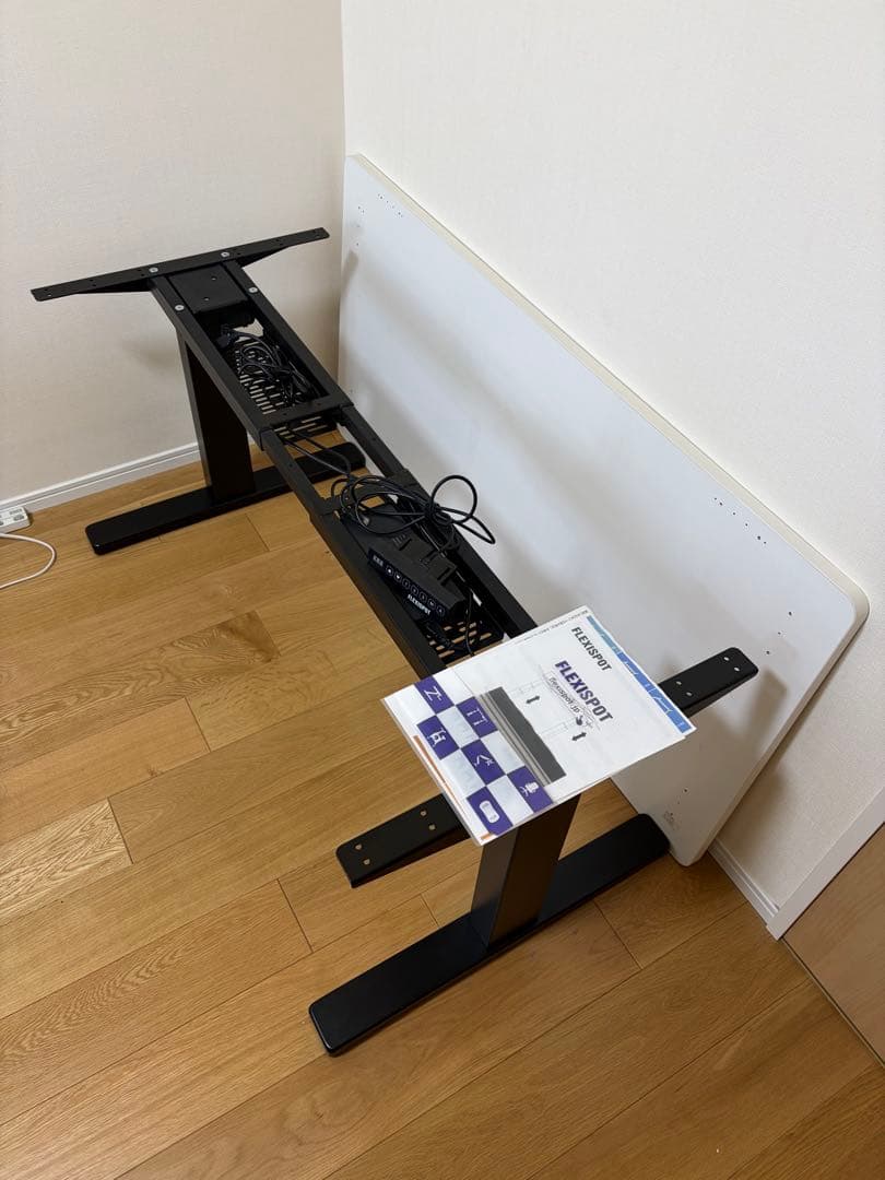 FLEXISPOT 電動昇降デスク（天板付き、幅140cm）