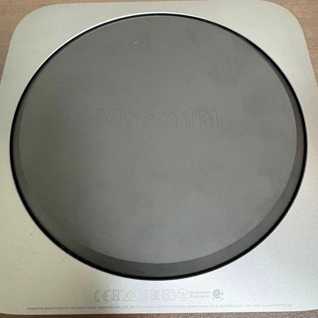 Mac mini 2018 シルバー core i3 8GB SSD 256GB