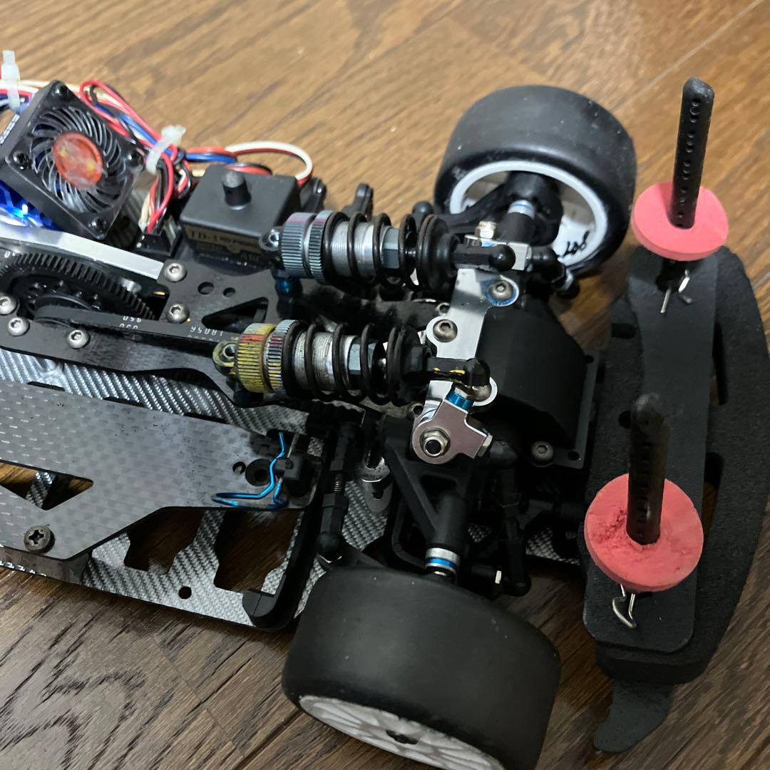 アトラス BeaT ISW mシャーシ　受信機、サーボ以外メカ付属