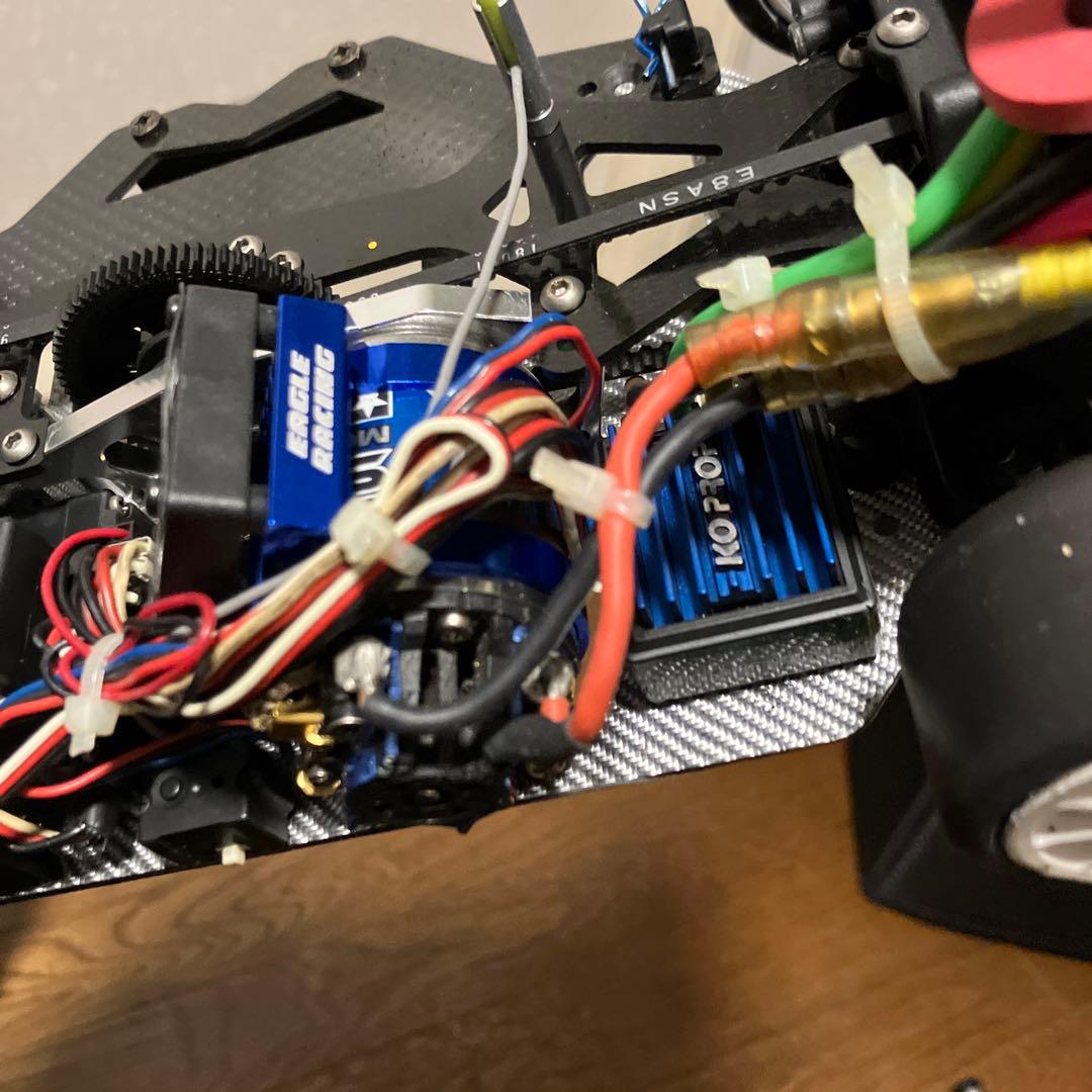 アトラス BeaT ISW mシャーシ　受信機、サーボ以外メカ付属