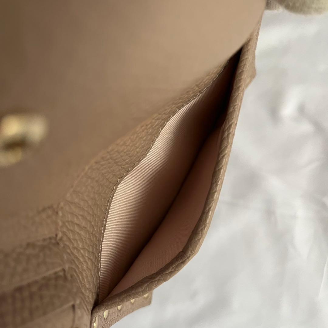 未使用級✨　Valentino GARAVANI 財布　レザー　ピンクベージュ