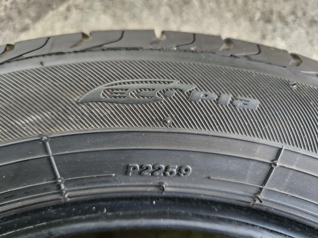 送料込☆2023年製 ブリヂストンタイヤ 155/65R14日本製☆2本
