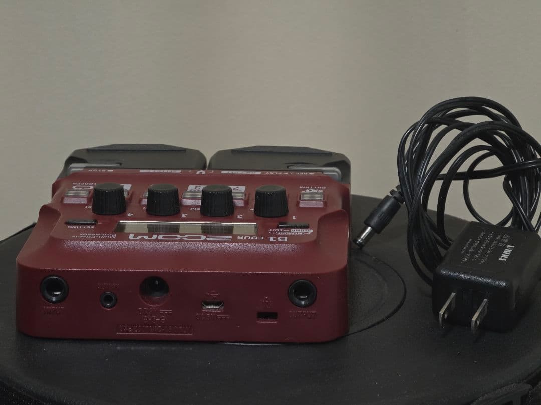 ZOOM B1 FOUR ベースエフェクター