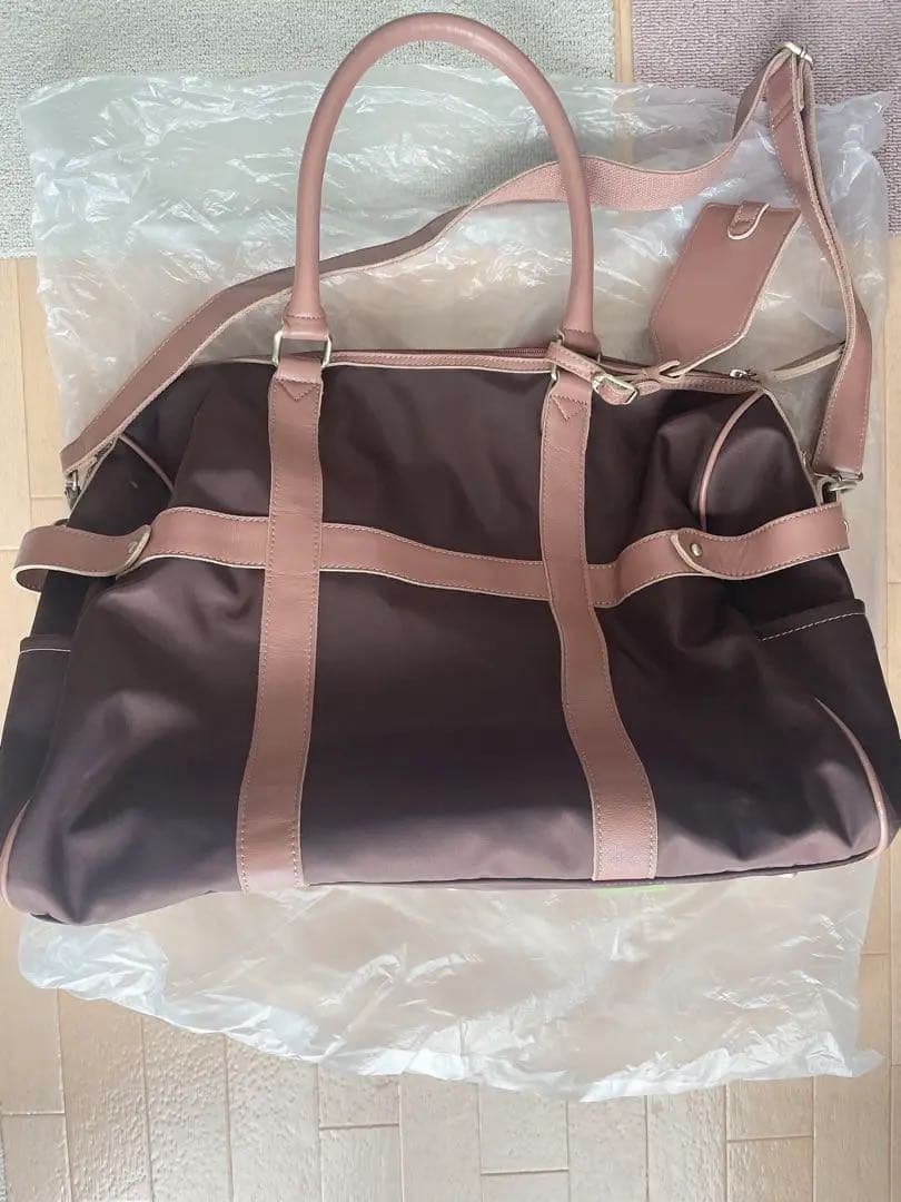 旅行バッグ