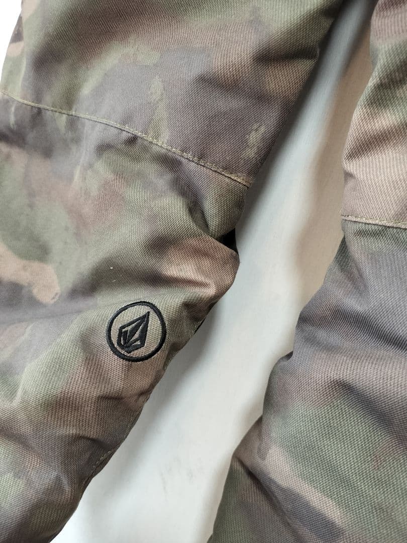 ボルコム VOLCOM 迷彩 ビブパンツ BARKLEY BIB OVERALL