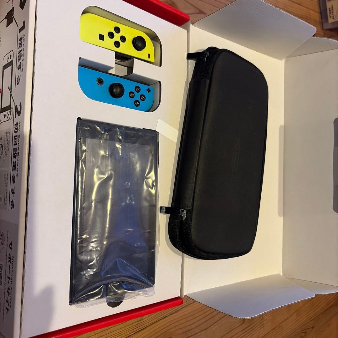 Nintendo Switch 純正ケース付　動作確認済み　画面保護シートあり