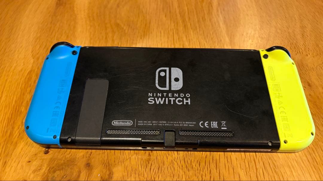 Nintendo Switch 純正ケース付　動作確認済み　画面保護シートあり