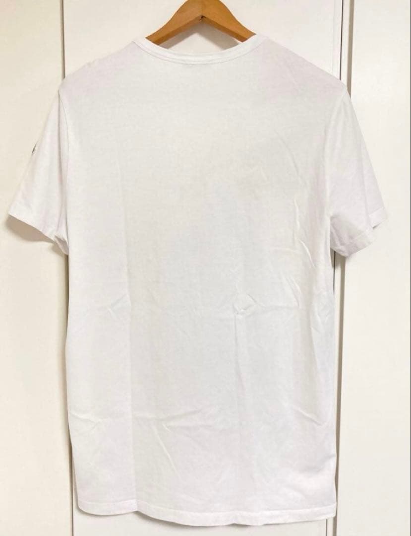 【送料無料】MONCLER（モンクレール）のTシャツ　 Lサイズ　白　ホワイト