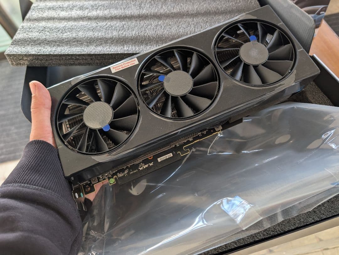 新品 XFX Swift AMD Radeon RX 9070 XT 16GB