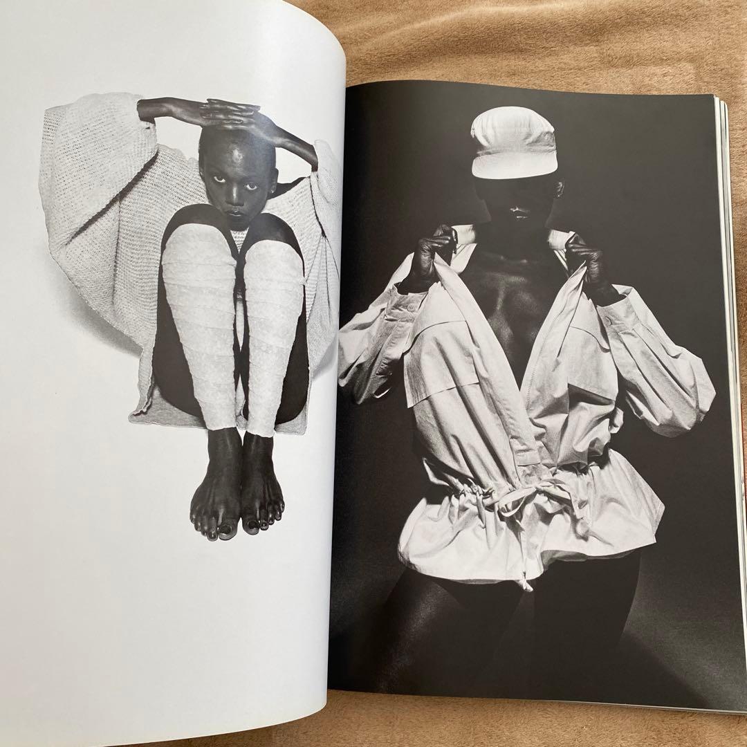三宅一生の発想と展開 ISSEY MIYAKE East Meets West